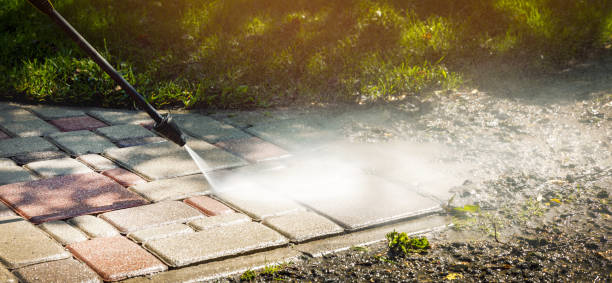 Best Pool Deck Cleaning  in Quincy, FL